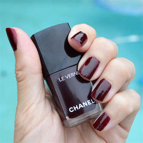 chanel rouge noir nail polish